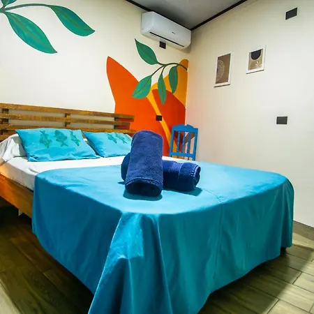 Argdivan Hostel La Fortuna Exterior photo
