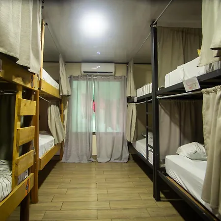 Argdivan Hostel La Fortuna Exterior photo
